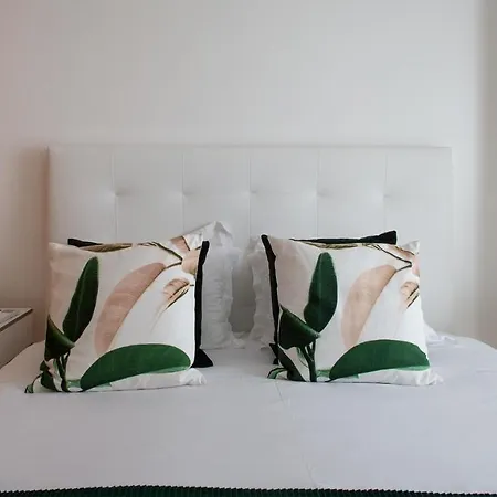 Appartamento Plum Guide - Chesterfield Cajo